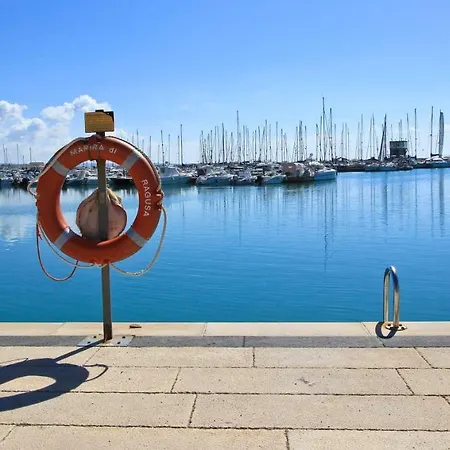 Apartment Talete, In Centro A 40 Mt Dalla - Pomelia Marina di Ragusa
